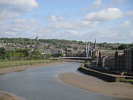 Изглед от Carlisle Bridge.jpg