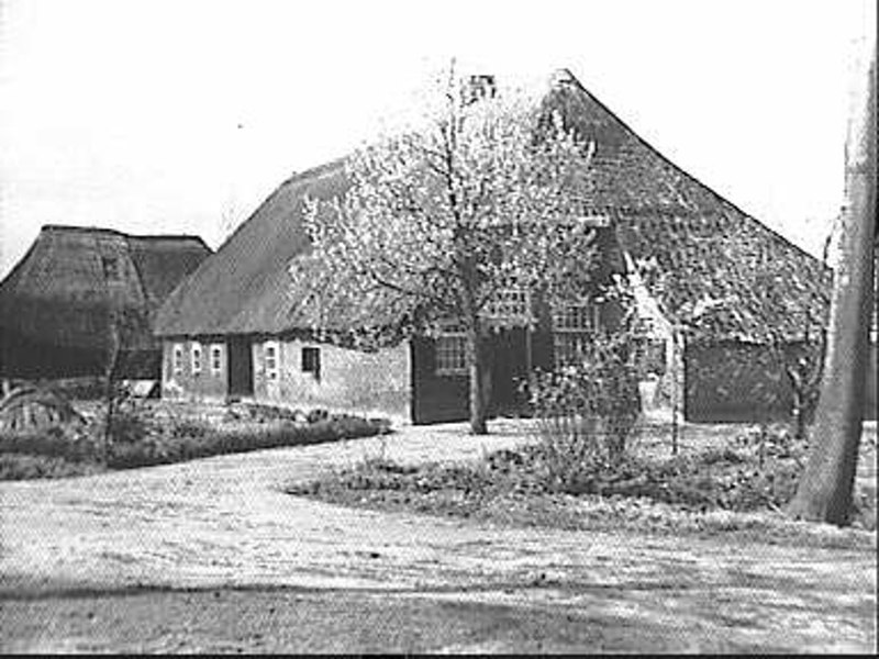 File:Voor- en linkerzijgevel nr. CU 1 - Boxtel - 20442523 - RCE.jpg