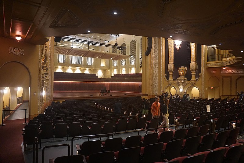 File:Warner Grand Theater July 2022 09.jpg