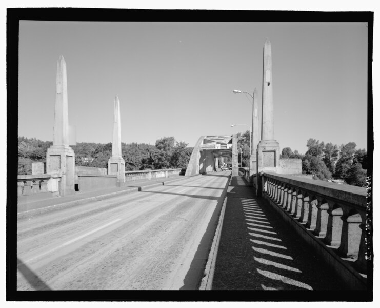 File:Willamette River Bridge, Spanning Willamette River on Oswego Highway 3, Oregon City, Clackamas County, OR HAER ORE,3-ORGCI,2-17.tif