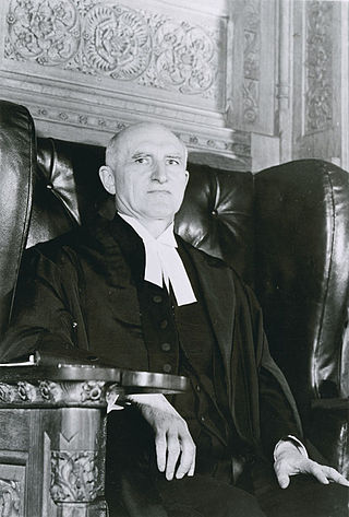 <span class="mw-page-title-main">William Ross Macdonald</span> Canadian politician