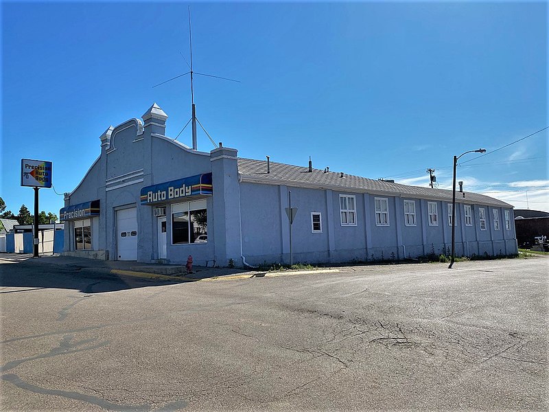 File:Young Brothers Chevrolet Garage NRHP 94000867 Blaine County, MT.jpg