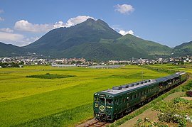 由布岳 维基百科 自由的百科全书