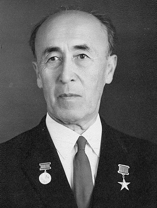 <span class="mw-page-title-main">Toshmuhammad Qori-Niyoziy</span> Uzbek mathematician and historian