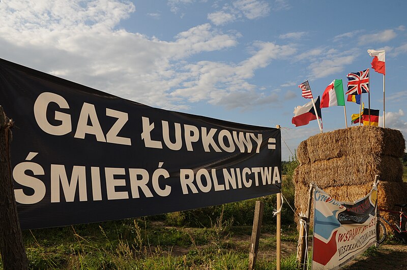 File:013 6490 Protest Occupy Chevron Żurawlów.JPG