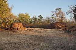 016 More small Stupas (33567800241).jpg