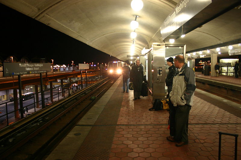 File:15.WMATA.RRWNA.VA.08mar07.JPG