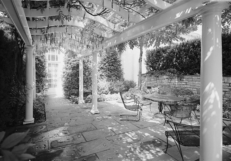 File:186. South Grounds; View of Pergola.jpg