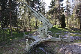 Пушка в финском мемориале