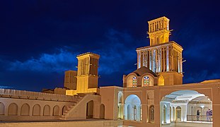 Aghazadeh Mansion has an elaborate 18-m windtower with two levels of openings, plus some smaller windtowers