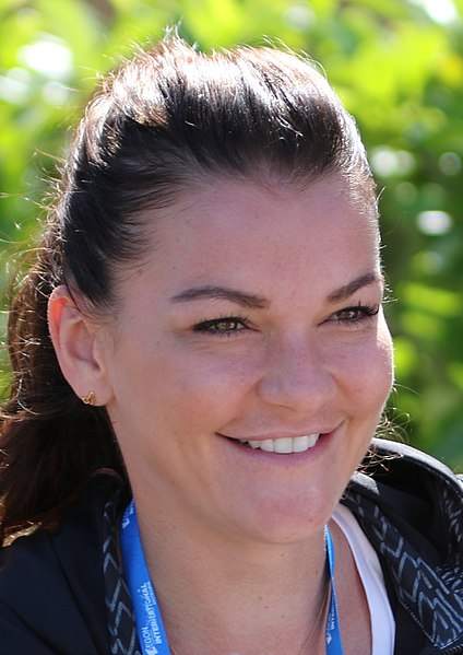 Datei:Agnieszka Radwanska, 2017 (cropped).jpg