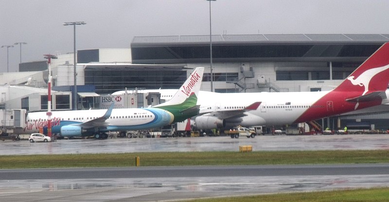 File:Air Vanuatu 737 (6320607132).jpg