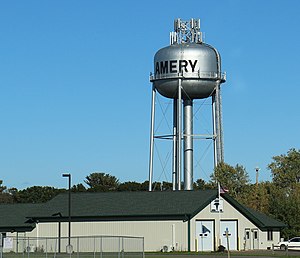 Amery Wisconsin Water Tower.jpg