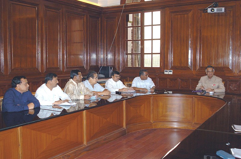 File:An All India Tripura delegation meeting the Union Home Minister, Shri Shivraj Patil in New Delhi on June 06, 2005.jpg