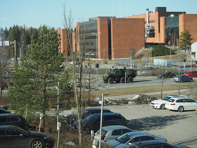 File:Armoured personnel carrier in Vantaankoski.jpg