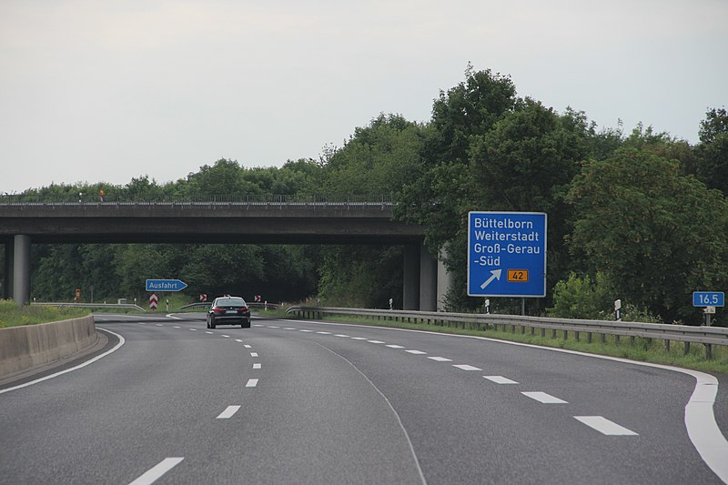 File:Ausfahrt Büttelborn by Niederkasseler - panoramio.jpg