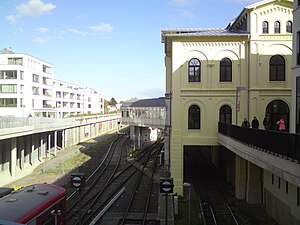 Bahnhof Hamburg-Blankenese: Beschreibung, Architektur, Geschichte