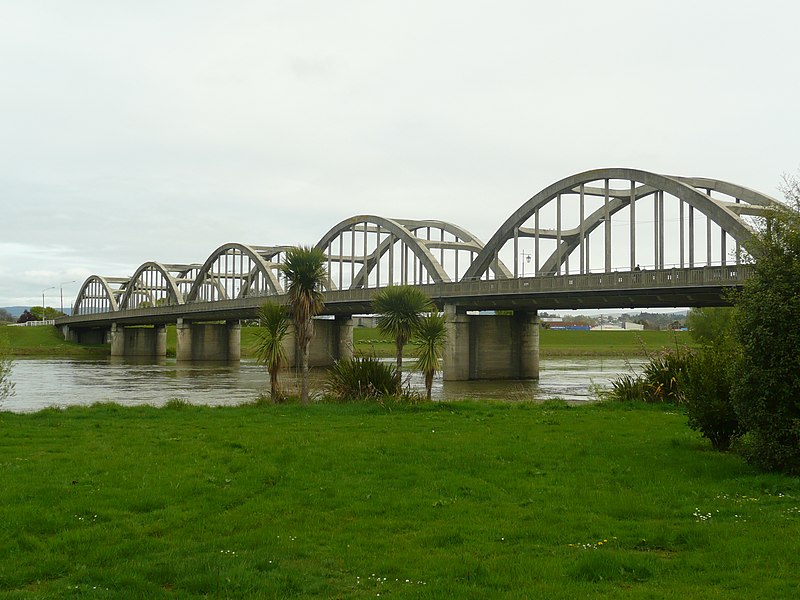 File:Balclutha bridge.jpg