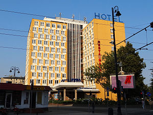 Hotel iz ulice Dworcowa