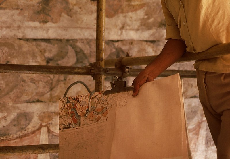 File:Big Buddha, frescos in restauration under Italian expert's guidance in 1977 - panoramio.jpg