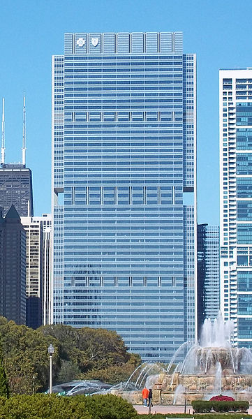 File:Blue Cross Blue Shield Tower in Grant Park.JPG