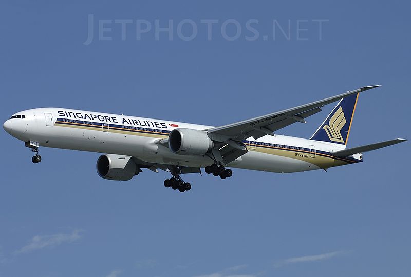 File:Boeing 777-312ER, Singapore Airlines JP6841394.jpg
