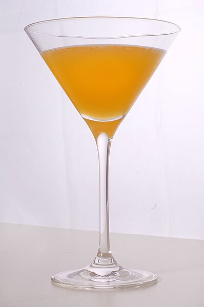 File:Bronx (cocktail).jpg