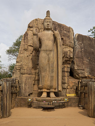 <span class="mw-page-title-main">Avukana Buddha statue</span> 5th-century Buddhist sculpture