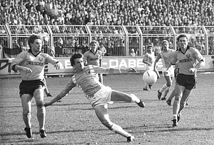 A match between FC Karl-Marx-Stadt and SG Dynamo Dresden in the 1988–89 FDGB-Pokal at the Dr.-Kurt-Fischer-Stadion on 29 October 1988.