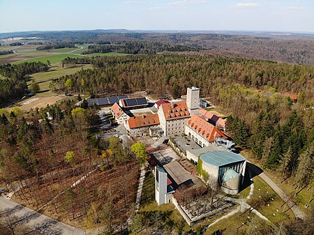 Burg Feuerstein Luftaufnahme (2020)