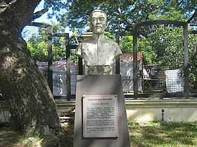 Bust of Miguel Malvar.JPG