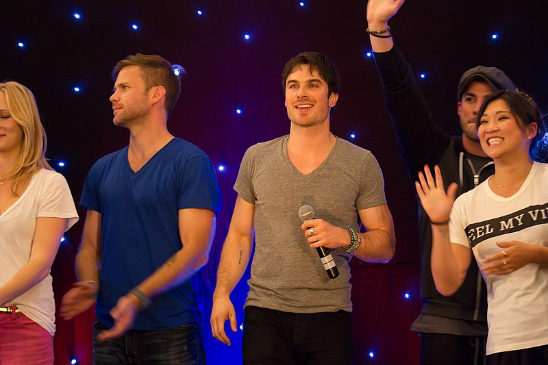 File:Candice Accola, Matt Davis, Ian Somerhalder, Michael Trevino & Jenna Ushkowitz (9119400586).jpg