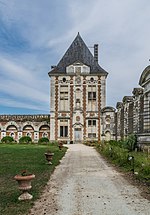 Thumbnail for File:Castle of Selles-sur-Cher 06.jpg