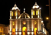 Catedral nuestra señora del Carmen, ubicada a metros de la municipalidad de la ciudad de cruz del eje