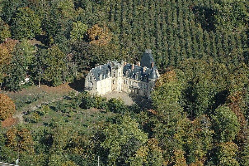 File:Chateau du Colombier Toulon-sur-Allier 03.jpg