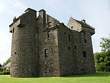 Claypotts Castle, dating from the late 16th century Claypotts castle 01.jpg