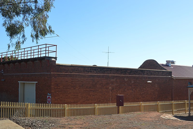 File:Cobar Police Station 101.JPG