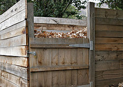 Compost - Simple English Wikipedia, the free encyclopedia