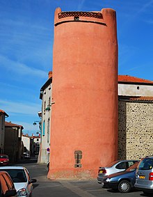 Tour (restaurée), faisant partie des anciens remparts