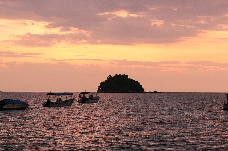 File:Dawn on the Ocean at Pangkor Island.jpg