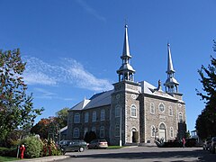L'Église Saint-Joseph fut construite de 1835 à 1839 d'après les plans de l'architecte Thomas Baillairgé.