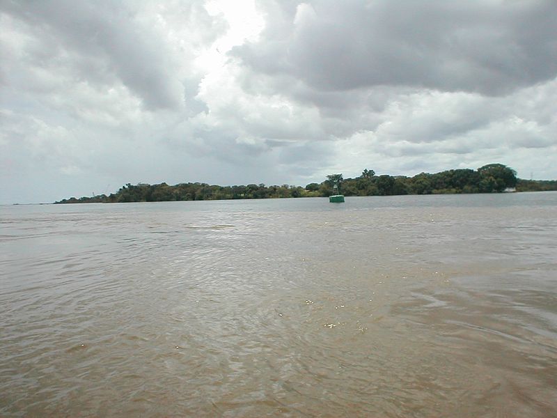 File:División de los ríos Caroní y Orinoco, edo. Bolívar.JPG