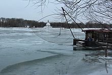 The Danube frozen near power plant at Vienna Freudenau Donau-Wien 3229.jpg