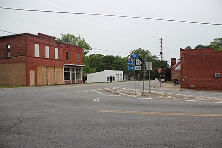 Downtown Siloam, Georgia May 2017.jpg