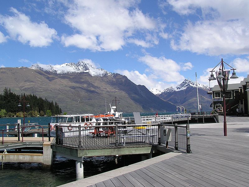 File:Earnslaw Wharf of Queenstown.jpg