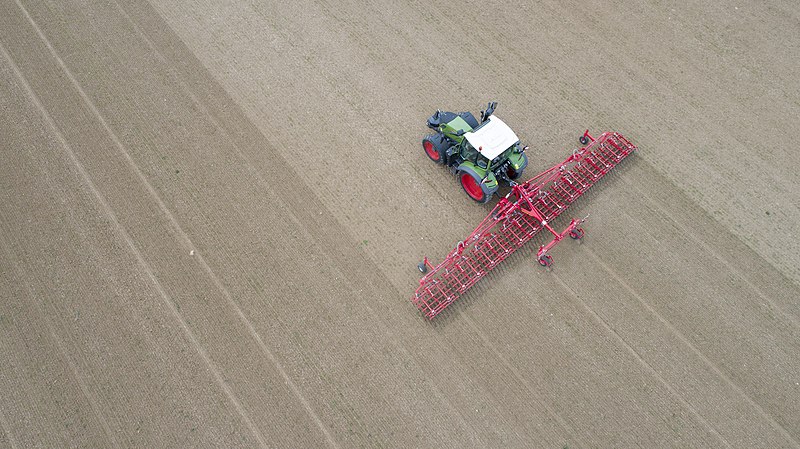 File:Einböck Aerostar-Exact Hackstriegel tined weeder herse étrille 026.jpg