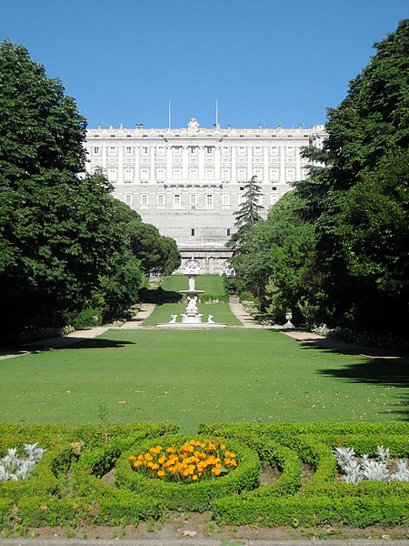 File:El Palacio Real de Madrid.JPG