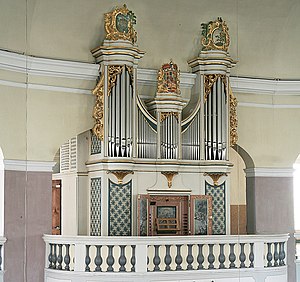 Erlangen Hugenottenkirche Orgel.jpg