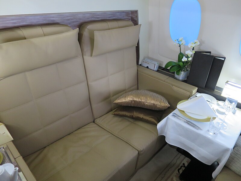 File:Etihad Airways aircraft interiors demo ITB 2017 (07).JPG