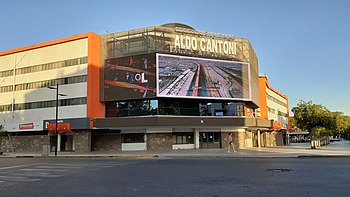 Fachada Estadio Aldo Cantoni.jpg